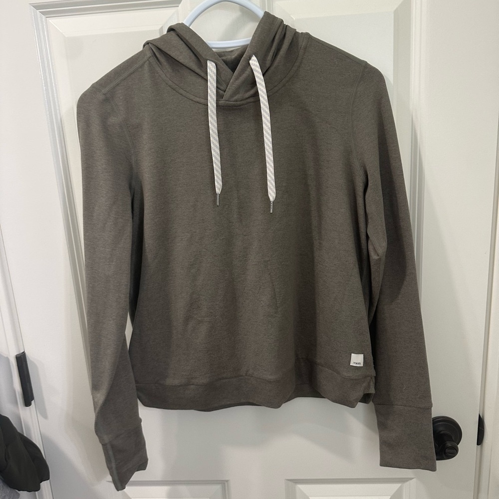 Vuori halo essential hoodie light oregano heather size XS